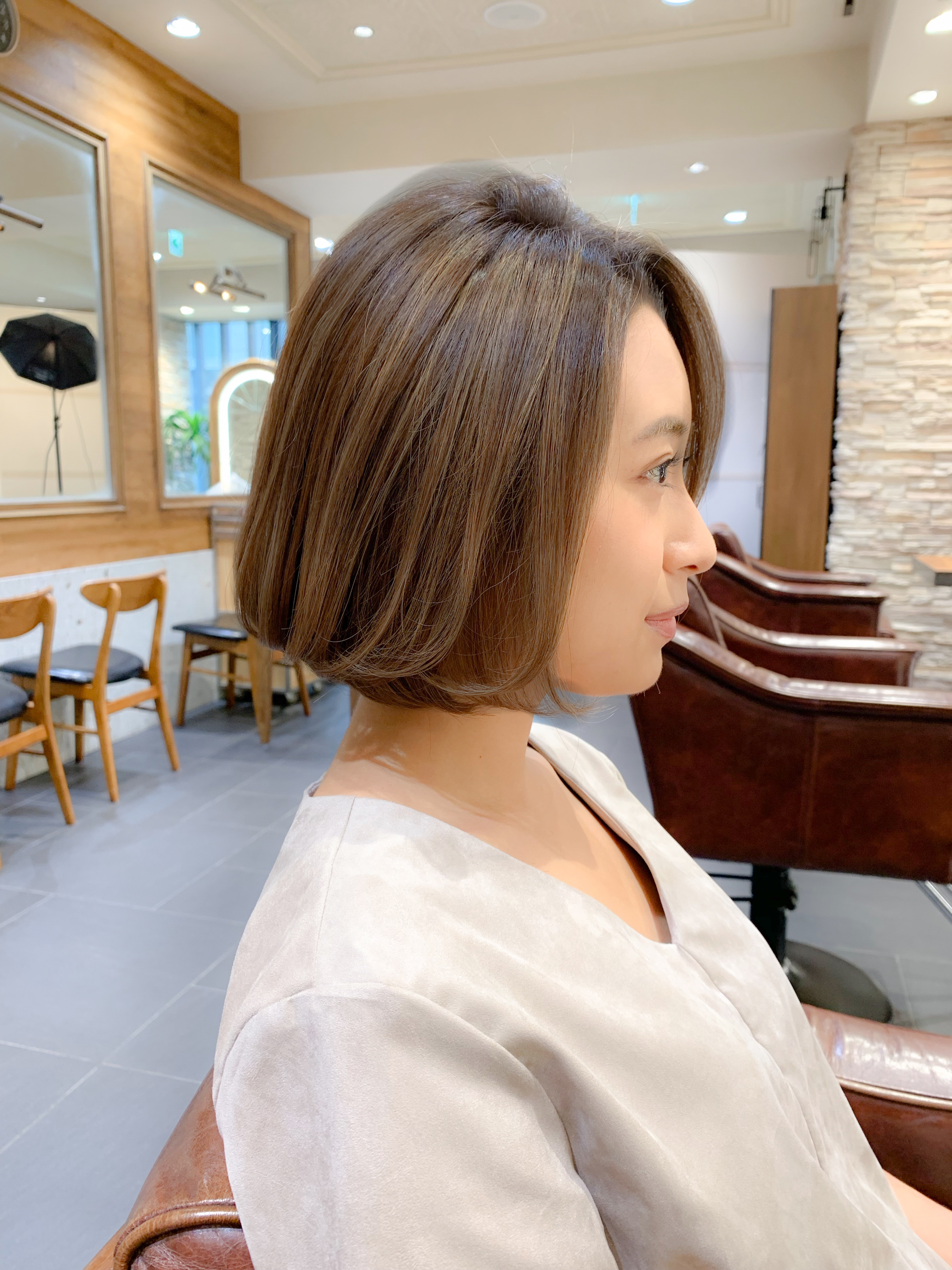 白髪ぼかしとは ハイライトでおしゃれに明るい白髪染めを 似合わせカットが上手い東京の美容師 美容室minx銀座 蛭田のブログ